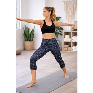 Zyia Active Metallic Camo Capri Leggings Size 4 High Rise Compression